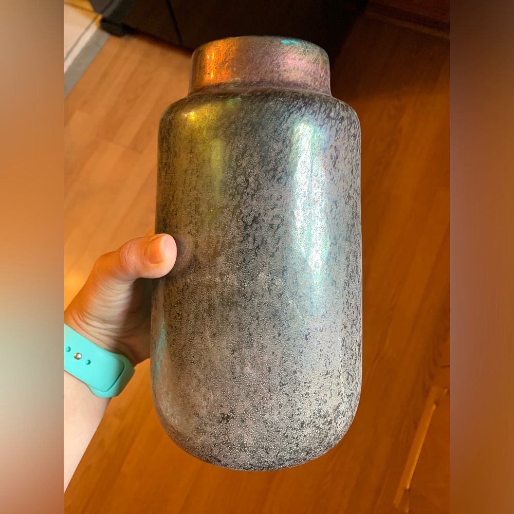 Sonoma vase brand new